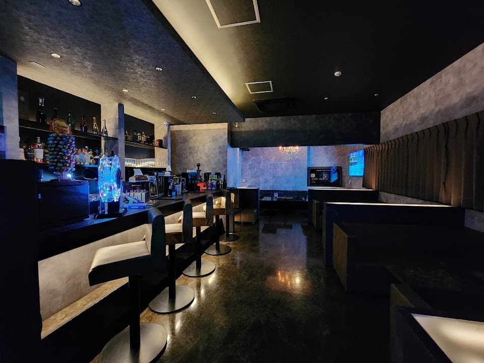 Lounge Bar REGALO